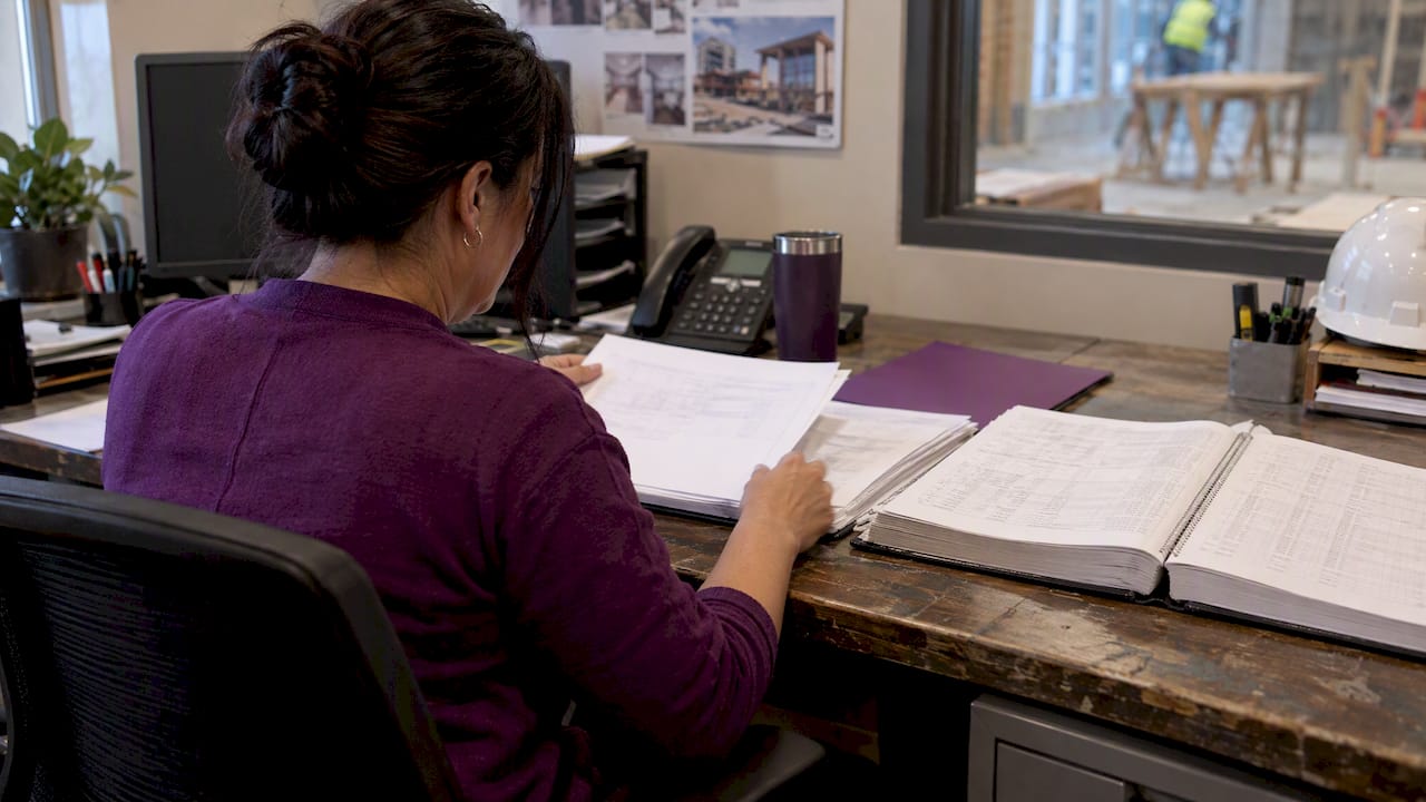 Estimator comparing construction pricing documents